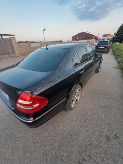 Mercedes E w211 320cdi 4matic - 2