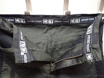 KALHOTY MASKÁČOVÉ NOVÉ NENOŠENÉ - 2