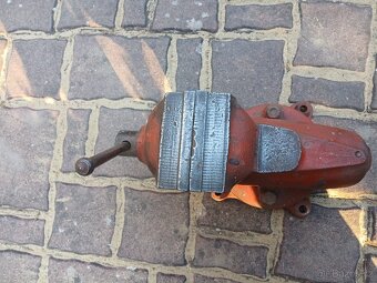 Svěrák York 100 Kvosvit. - 2