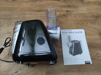 Kuchyňský kráječ - 2