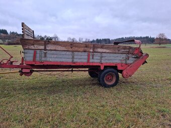 Rozmetadlo hnoje KRONE - 2