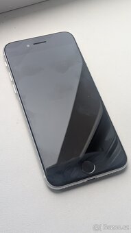 iPhone SE (2020) 64 GB – Bílý - 2