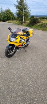 Suzuki GSX-R 600 - 2