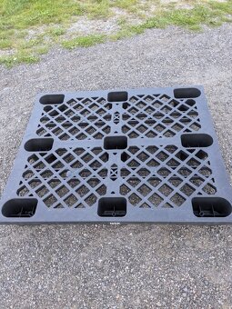 Plastové palety 120x100 - 2