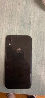iPhone Xr — 64 gB - Praha - 2