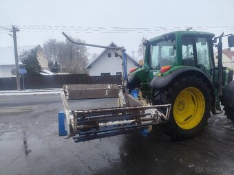 Rozvinovač balíků CALVET DB 2000 - 2