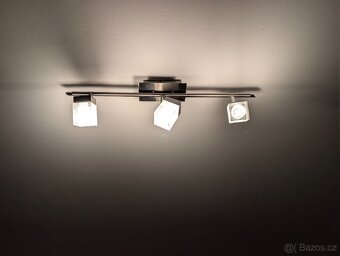 Stropní osvětlení s bodovkami, chrom a sklo - 2