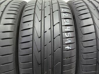 Letní pneu 225/45/17 Hankook - 2