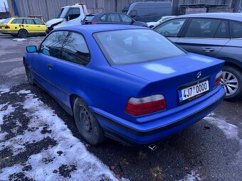 BMW E36 320i Coupe - 2