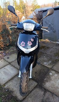 Peugeot Tweet 125ccm - 2