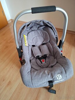 Autosedačka Petite & Mars - 2