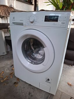 Pračka Electrolux na díly nebo opravu - 2