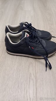 Tommy Hilfiger tenisky velikost 43 - 2