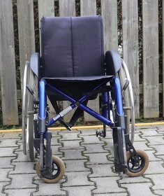 089-Mechanický invalidní vozík Meyra. - 2