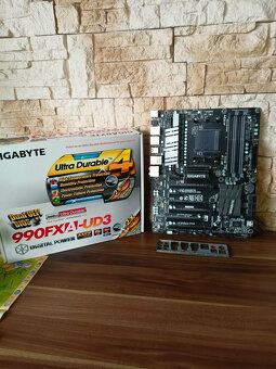 GIGABYTE 990FXA-UD3 - AMD 990FX, socket AM3+, orig. bal. - 2