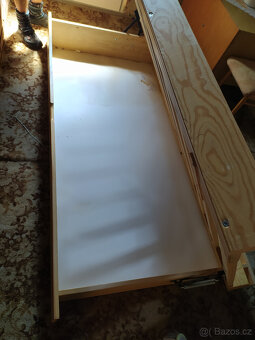 Postel 90x200 z masivu - 2