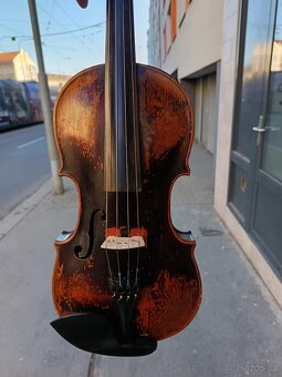 Staré celé housle - 2