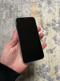 iPhone Xr 64gb bílý - 2