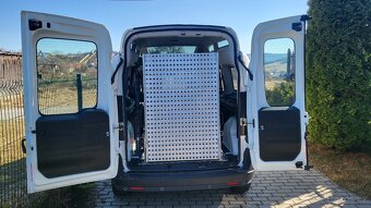 Fiat Doblo 1,6 88KW - 120k r,2021 rampa pre ZTP vozičkara - 2