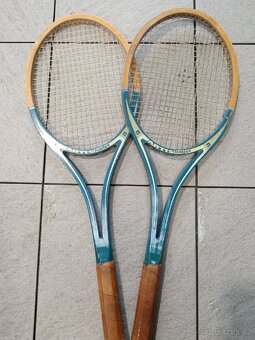 Staré tenisové rakety artis - 2