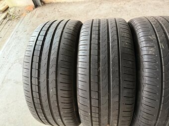 prodám letní pneumatiky 235/45/18 Pirelli celá sada - 2