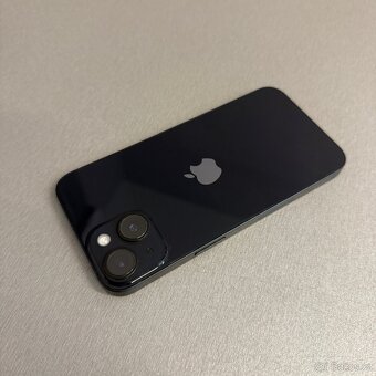 iPhone 14 128GB černý, pěkný stav, 12 měsíců záruka - 2