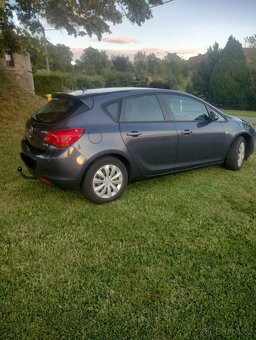 OPEL ASTRA J - 2