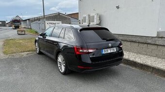 Škoda Superb 3 2.0 tdi style+ 260 000 km DSG - 2