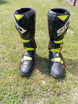 Boty Side crossfire 44 - 2