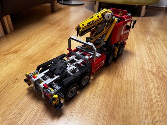 Lego Technic Crane Truck 8258 - 2