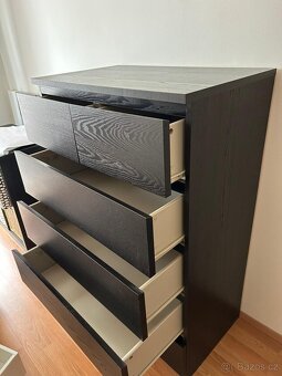 Černá komoda MALM z Ikea (Původní cena 3500) - 2