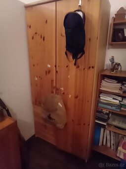 Dětske skříně a stůl - 2
