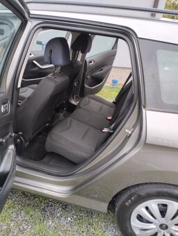 PRODAM PEUGEOT 308 1.6.I.88KW.M.2010 KOMBI - 2