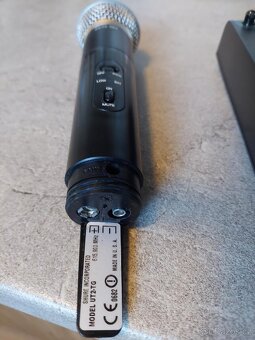 Sháním použitý bezdrátovy mikrofon SHURE Beta 58A - 2