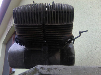 čz 250/350 471/472- motor,duralové kolo,kryt řetězu,nádrž... - 2