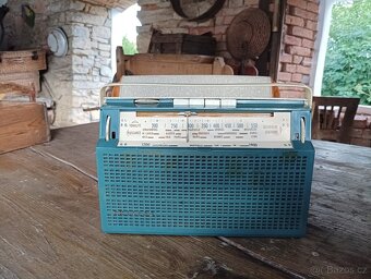 IKONICKÉ RÁDIO PHILIPS Z 60. LET - HIPPIES - 2