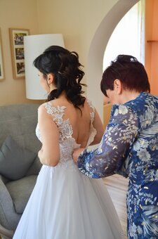 prodám 1x nošené svatební šaty na zakázku - 2