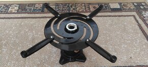 Držák projektoru - 2