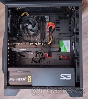 Herní PC s Ryzen 3600, RX 5700 XT a 23" 1080p monitorem - 2