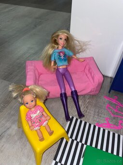 Nábytek Ikea Huset + panenky - 2