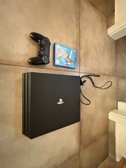 Playstation 4 pro 1TB - 2