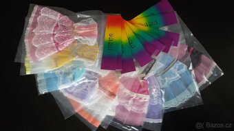 Šaty na panenky Barbie - 2