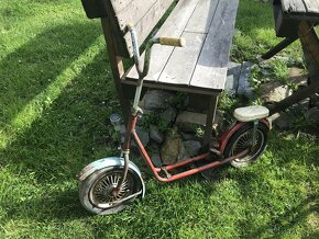 Retro kolobezka torzo - 2