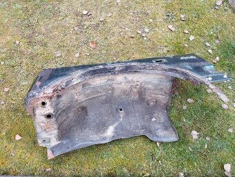 Blatník Suzuki Samurai - 2