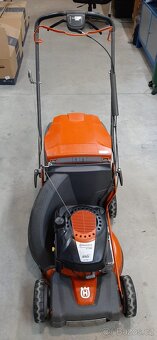 Husqvarna LC 348V - 2