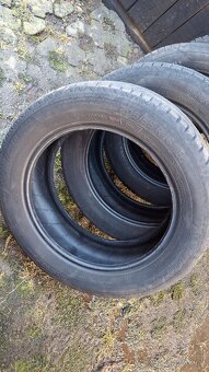 Pneu 205/55 R16 - 2