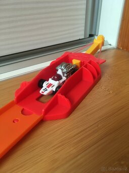 HOTWHEELS set startovní rovinky - 2