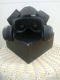 VR brýle se sluchátky - 2