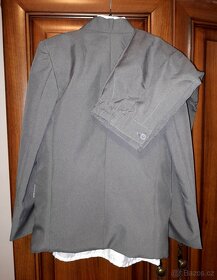 Oblek komplet chlapecký klučičí mužský velikost 10 Jihlava - 2