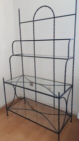 Prodám kovaný použitý nábytek se skleněnými výplněmi - 2